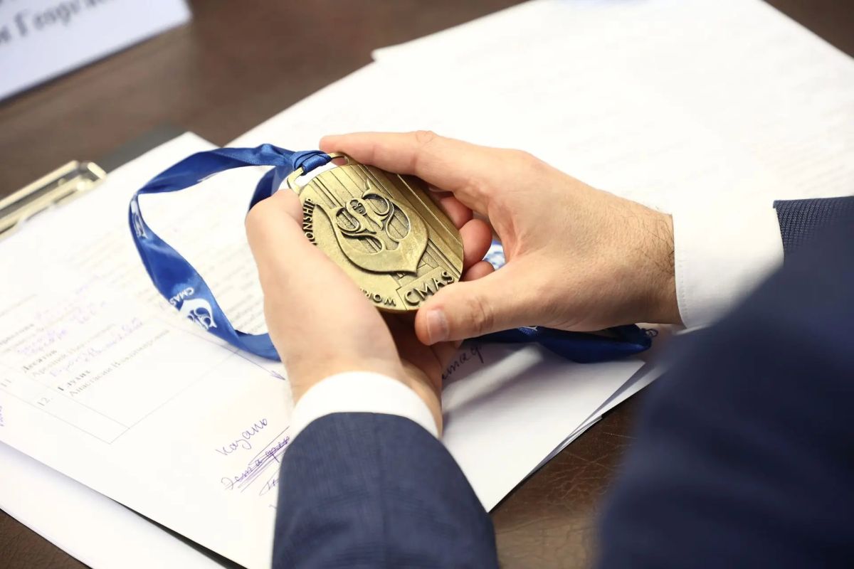 Максим Кудрявцев: Встретился с победителями и призёрами мировых чемпионатов 2026 года – Лидией Стадник, Елизаветой Купрессовой и Арсением Десятовым Максим Кудрявцев: Встретился с победителями и призёрами мировых чемпионатов 2026 года – Лидией Стадник, Елизаветой Купрессовой и Арсением Десятовым