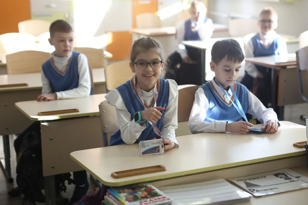 Учителям запретят самостоятельно выгонять детей с уроков в Новосибирске