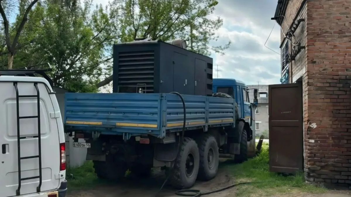 Новосибирцы остались без света из-за аварий