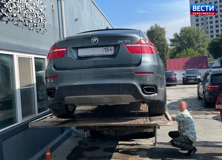 В Новосибирске приставы забрали BMW X6 прямо из автосервиса
