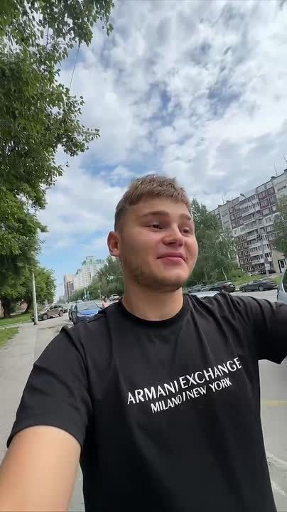 Новосибирский блогер Богдан Киселёв отсидел двое суток за голубиный флешмоб в метро