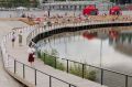 В центре и у воды: карьер в Новосибирске превратился в благоустроенное озеро с набережной и амфитеатром