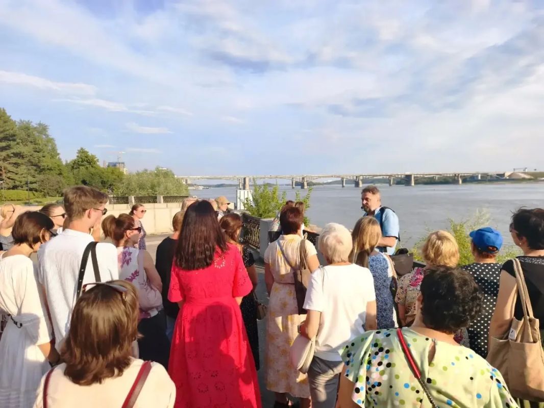 Семь гидов против одного краеведа: в Новосибирске пройдет экскурсионный батл