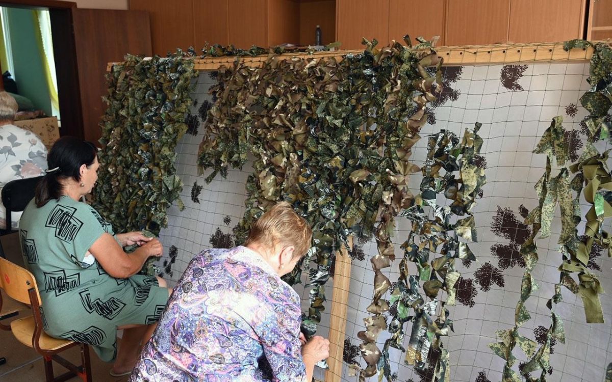 Волонтёры Новосибирской области отправили полезный груз бойцам Волонтёры Новосибирской области отправили полезный груз бойцам