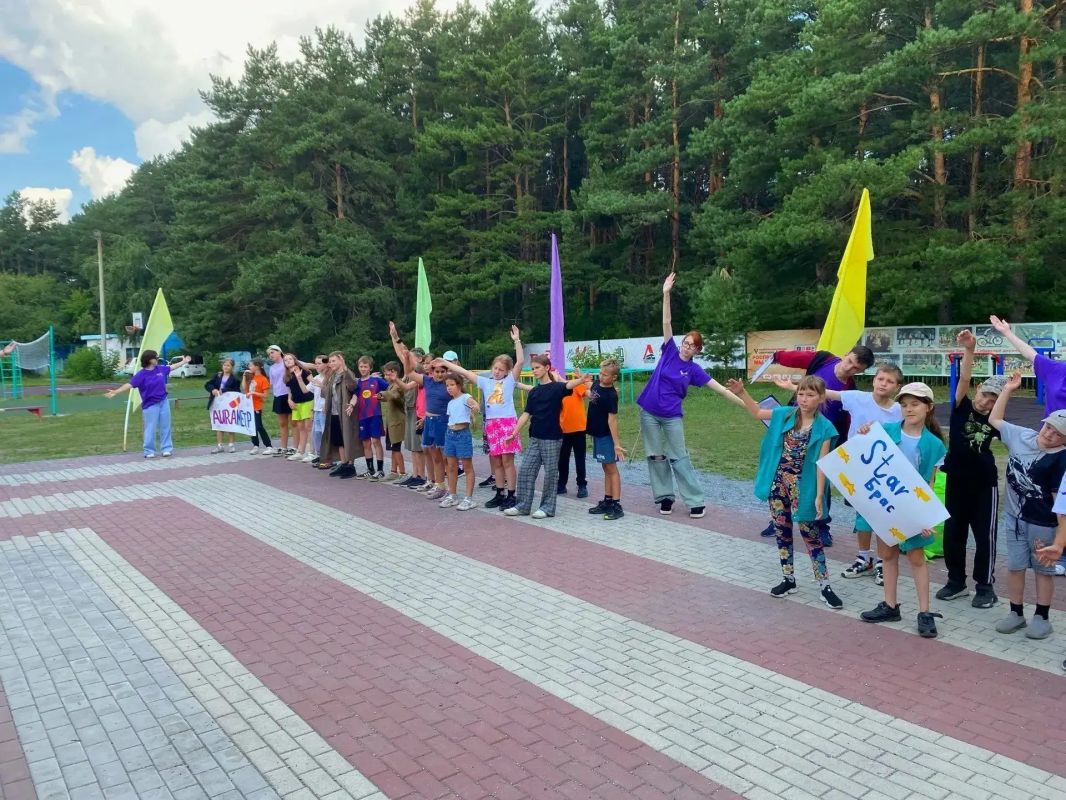 Транспортные полицейские Новосибирска присоединились к ежегодной общероссийской акции «Зарядка со стражем порядка» Транспортные полицейские Новосибирска присоединились к ежегодной общероссийской акции «Зарядка со стражем порядка»