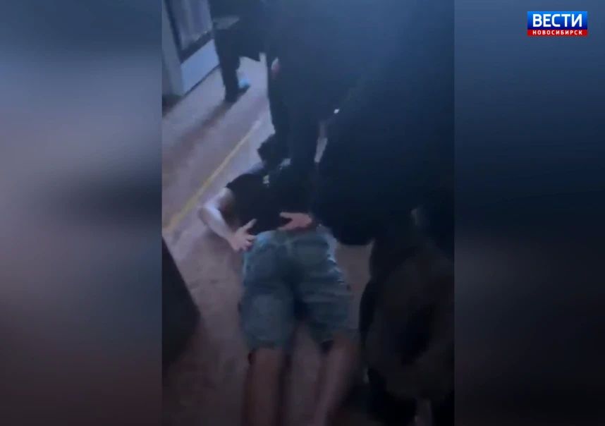 В Новосибирске задержали четверых подозреваемых в похищении и вымогательстве В Новосибирске задержали четверых подозреваемых в похищении и вымогательстве