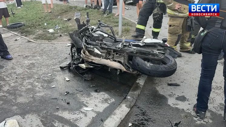 В Ленинском районе Новосибирска произошло смертельное ДТП В Ленинском районе Новосибирска произошло смертельное ДТП