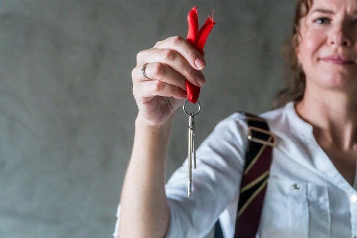 Сегодня собственникам квартир долгостроя по ул. Титова, 253/7 вручили ключи от квартир, которые они ждали более 10 лет Сегодня собственникам квартир долгостроя по ул. Титова, 253/7 вручили ключи от квартир, которые они ждали более 10 лет
