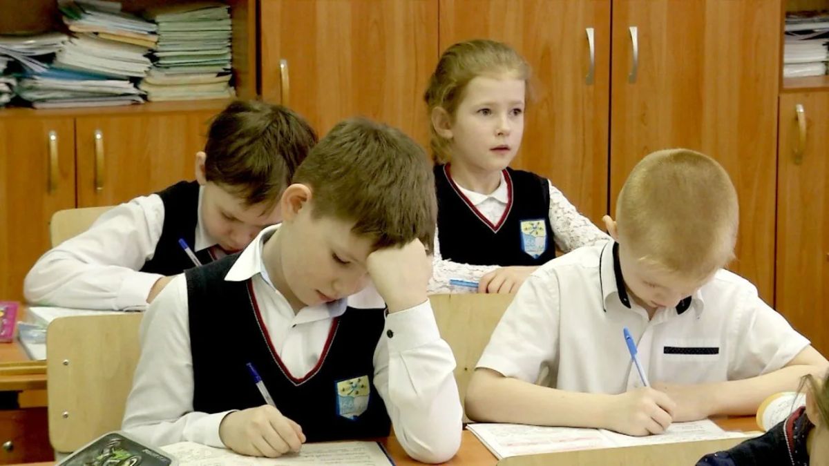 Новые школьные учебники. Изменения программ вступят в силу с 1 сентября