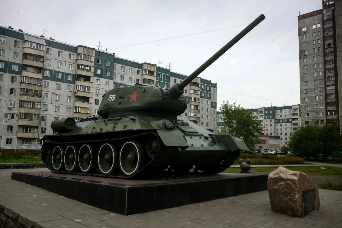 В Ленинском районе на Бульваре Победы восстановят поврежденные элементы фонтана