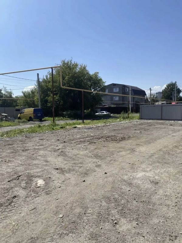 Большой самовольный склад демонтировали сотрудники ГЦНР Большой самовольный склад демонтировали сотрудники ГЦНР