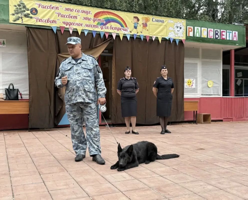 В Новосибирской области полицейские провели для детей спортивное мероприятие В Новосибирской области полицейские провели для детей спортивное мероприятие