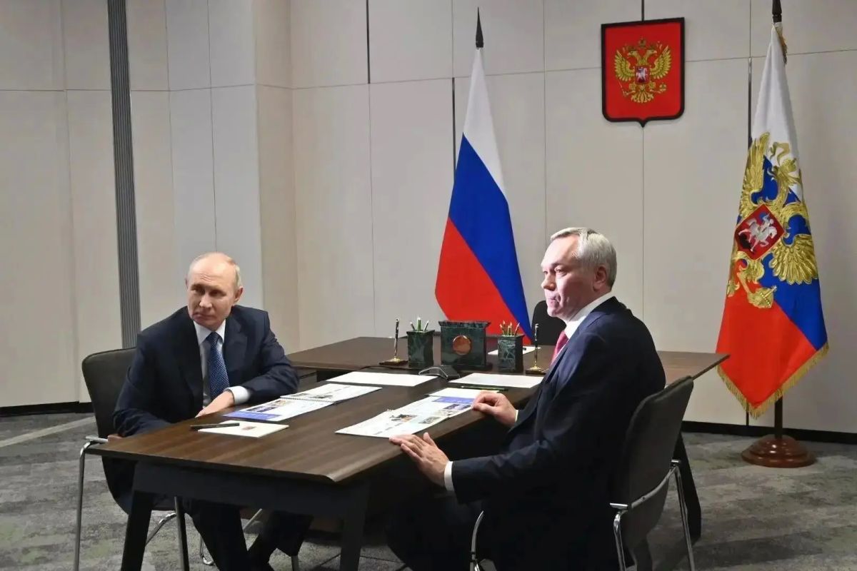 Президент Владимир Путин дал официальный старт работе производства по переработке молока в Новосибирской области Президент Владимир Путин дал официальный старт работе производства по переработке молока в Новосибирской области