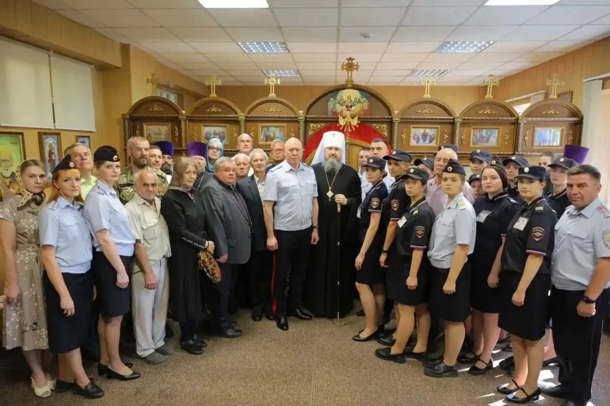 В Новосибирске в честь 105летия Главного управления МВД России по Новосибирской области в домовом храме Главного управления — храме во имя благоверного князя Дмитрия Донского — прошла Божественная литургия В Новосибирске в честь 105летия Главного управления МВД России по Новосибирской области в домовом храме Главного управления — храме во имя благоверного князя Дмитрия Донского — прошла Божественная литургия