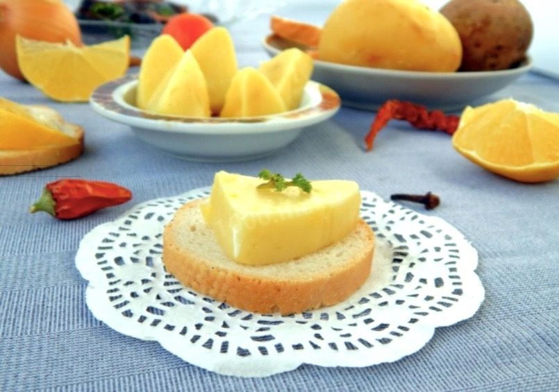 Необычные картофельные рецепты: от сыра до колбасы