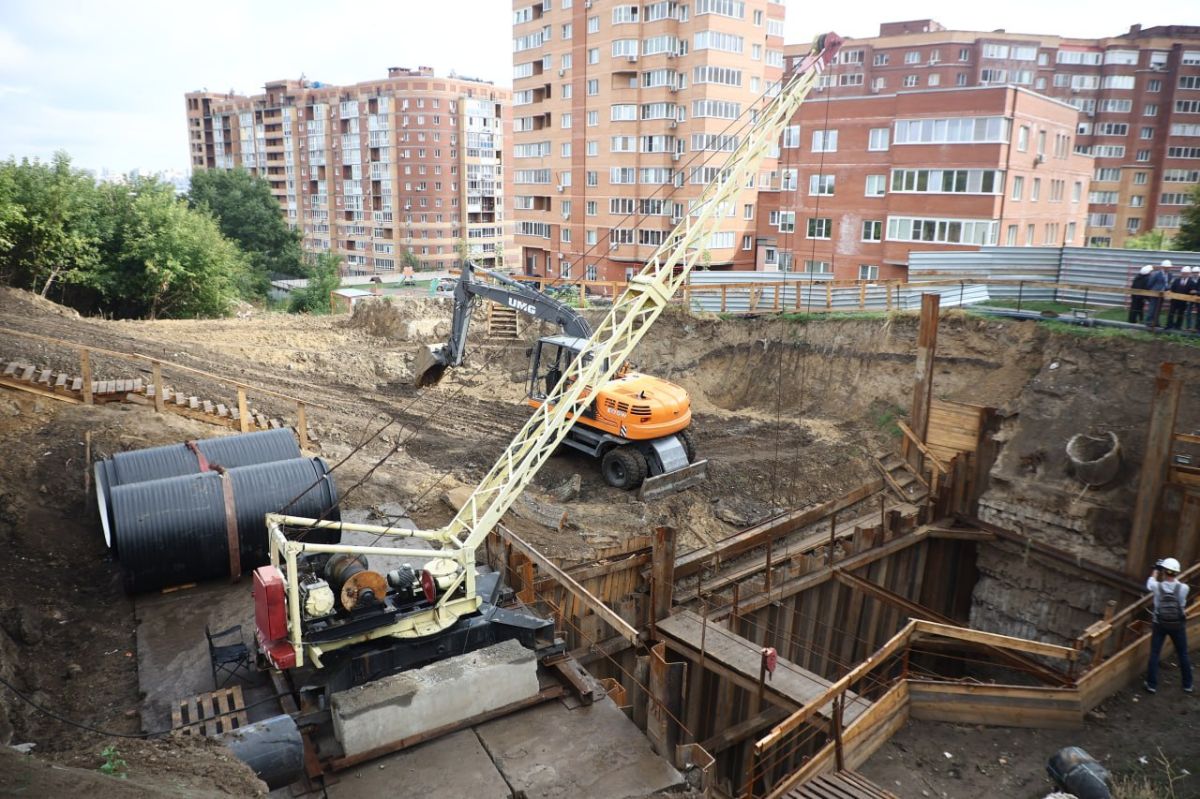 Бетонный саркофаг защитит от аварий новую трубу в коллекторе на Горском Бетонный саркофаг защитит от аварий новую трубу в коллекторе на Горском