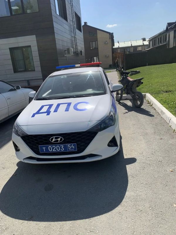 Сотрудники Госавтоинспекции продолжают выявлять несовершеннолетних, управляющих мототехникой без прав Сотрудники Госавтоинспекции продолжают выявлять несовершеннолетних, управляющих мототехникой без прав