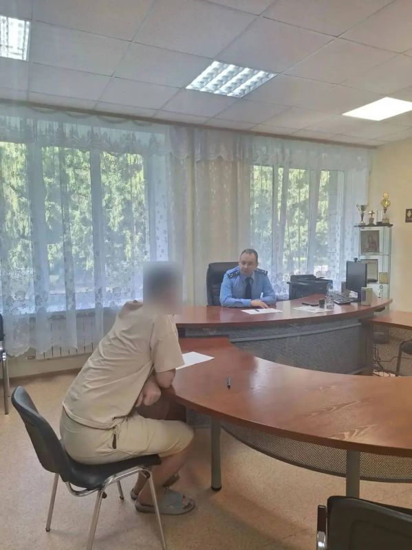 Заместитель прокурора области Виталий Дымолазов провел личный прием граждан в Новосибирском областном госпитале N 2 ветеранов войн Заместитель прокурора области Виталий Дымолазов провел личный прием граждан в Новосибирском областном госпитале N 2 ветеранов войн