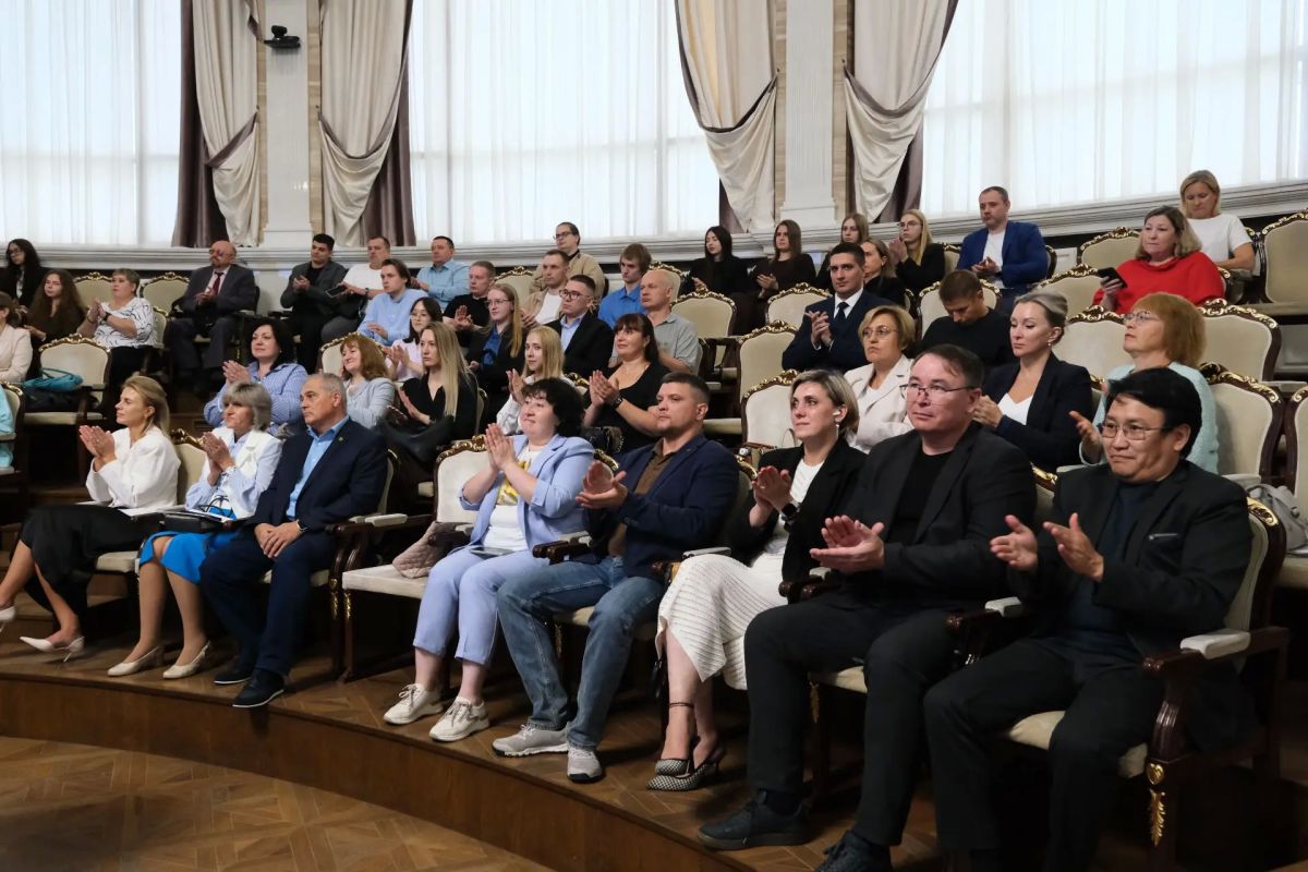 Новосибирский клинический медицинский информационно-аналитический центр отмечает полувековой юбилей Новосибирский клинический медицинский информационно-аналитический центр отмечает полувековой юбилей