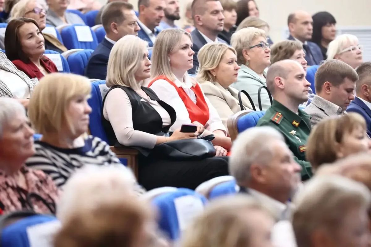 Максим Кудрявцев: Принял участие в городской педагогической конференции Максим Кудрявцев: Принял участие в городской педагогической конференции