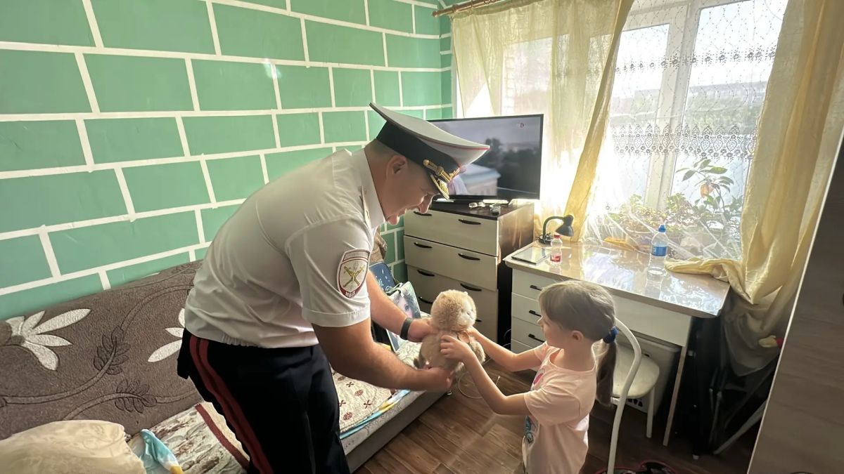 Заместитель начальника ГУ МВД России по Новосибирской области-начальник полиции присоединился к акции «Помоги пойти учиться» Заместитель начальника ГУ МВД России по Новосибирской области-начальник полиции присоединился к акции «Помоги пойти учиться»