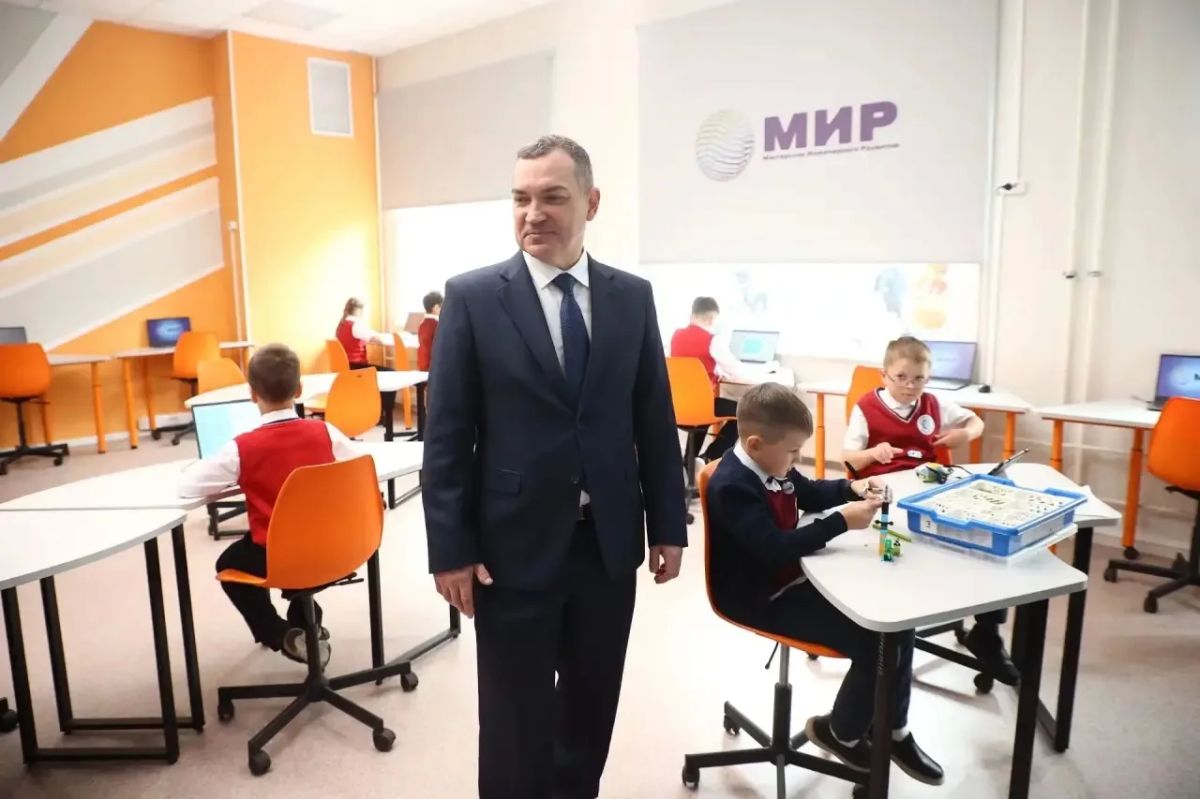 Максим Кудрявцев: Сегодня особенный день для 19 тысяч первоклассников — они впервые переступили пороги школ Новосибирска, в том числе ученики Центра образования № 82 «Развитие» Максим Кудрявцев: Сегодня особенный день для 19 тысяч первоклассников — они впервые переступили пороги школ Новосибирска, в том числе ученики Центра образования № 82 «Развитие»