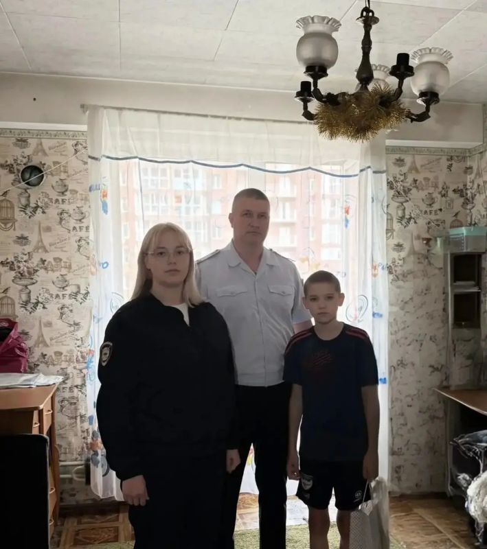 Врио начальника отдела полиции №9 «Первомайский» УМВД России по городу Новосибирску присоединился к акции «Помоги пойти учиться» Врио начальника отдела полиции №9 «Первомайский» УМВД России по городу Новосибирску присоединился к акции «Помоги пойти учиться»