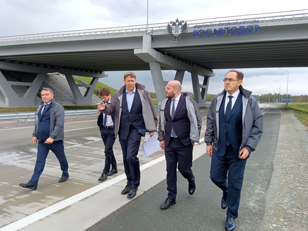 Заместитель Министра транспорта РФ Борис Ташимов посетил Новосибирскую область с рабочим визитом Заместитель Министра транспорта РФ Борис Ташимов посетил Новосибирскую область с рабочим визитом