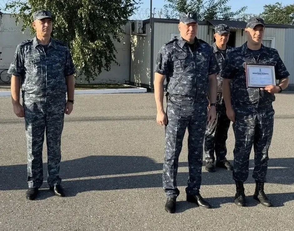 Начальник ГУ МВД России по Новосибирской области посетил сводный отряд новосибирской полиции Начальник ГУ МВД России по Новосибирской области посетил сводный отряд новосибирской полиции