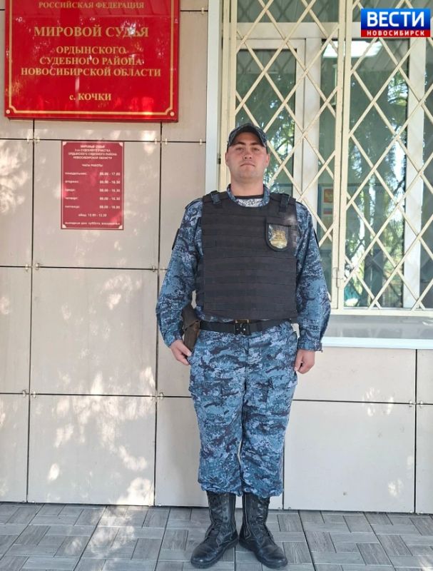 Пристав спас жизнь. Иногда герои оказываются рядом с нами даже во время обычного обеденного перерыва! В Кочковском районе Новосибирской области младший судебный пристав, старший сержант Артём Дубровин заметил на улице...