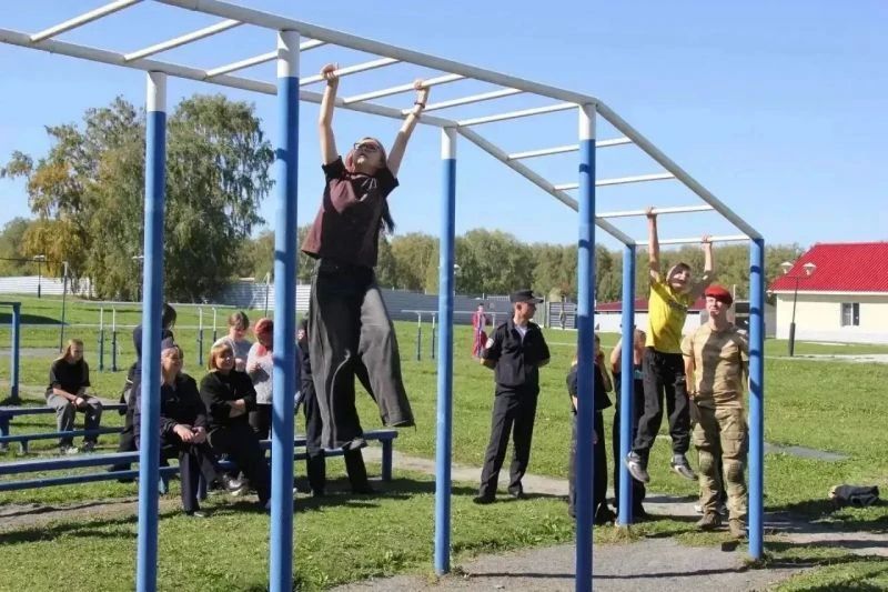 Учащиеся класса правоохранительной направленности познакомились с особенностями службы в спецподразделениях Учащиеся класса правоохранительной направленности познакомились с особенностями службы в спецподразделениях