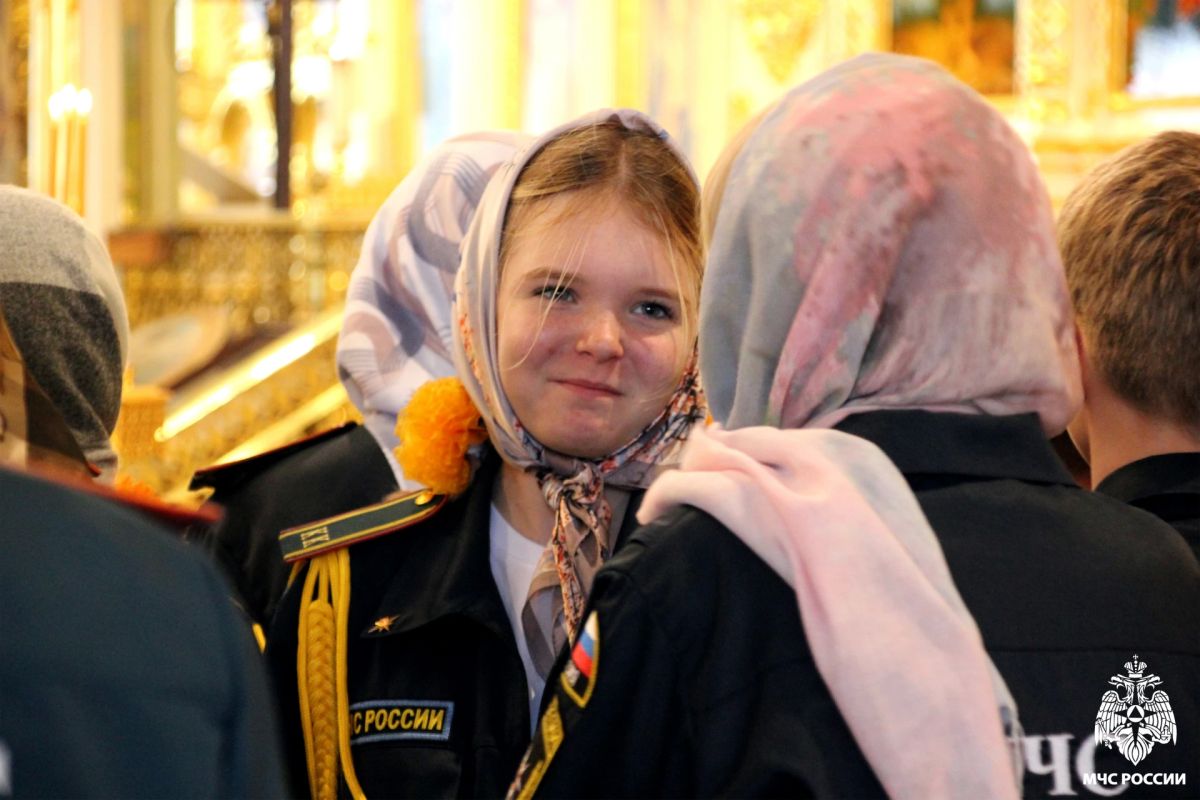 Спасатели Новосибирска посетили молебен в честь своей небесной покровительницы Спасатели Новосибирска посетили молебен в честь своей небесной покровительницы