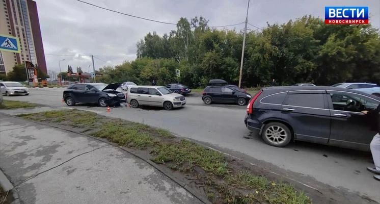 Трагическое ДТП. В Новосибирске на улице Приморской случилось серьёзное ДТП