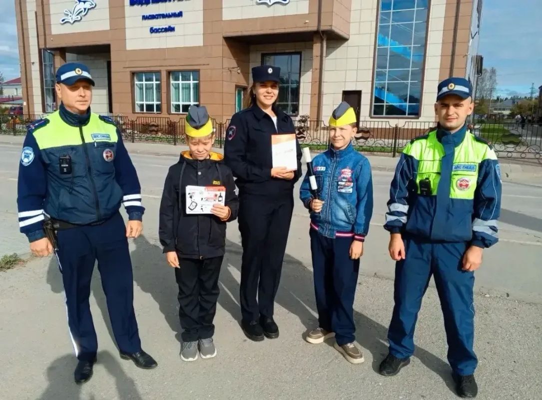 В Новосибирской области сотрудники полиции провели акцию в рамках Всероссийской недели безопасности В Новосибирской области сотрудники полиции провели акцию в рамках Всероссийской недели безопасности