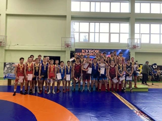 Новосибирские спортсмены — победы на всероссийской и сибирской арене: кёрлинг, бадминтон, лёгкая атлетика, борьба и снукер Новосибирские спортсмены — победы на всероссийской и сибирской арене: кёрлинг, бадминтон, лёгкая атлетика, борьба и снукер