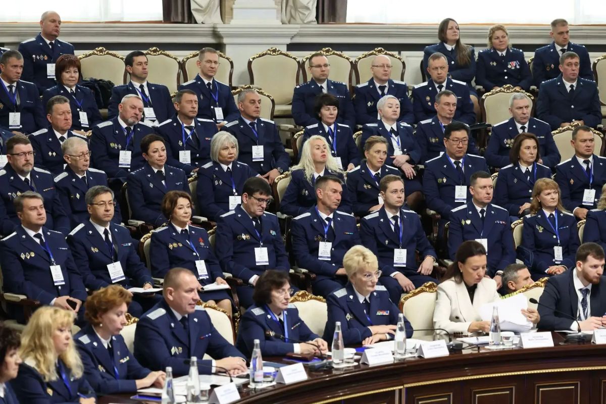 В рамках рабочей поездки в Новосибирск Глава Минстроя России Ирек Файзуллин принял участие в заседании Контрольной комиссии Федерального казначейства В рамках рабочей поездки в Новосибирск Глава Минстроя России Ирек Файзуллин принял участие в заседании Контрольной комиссии Федерального казначейства