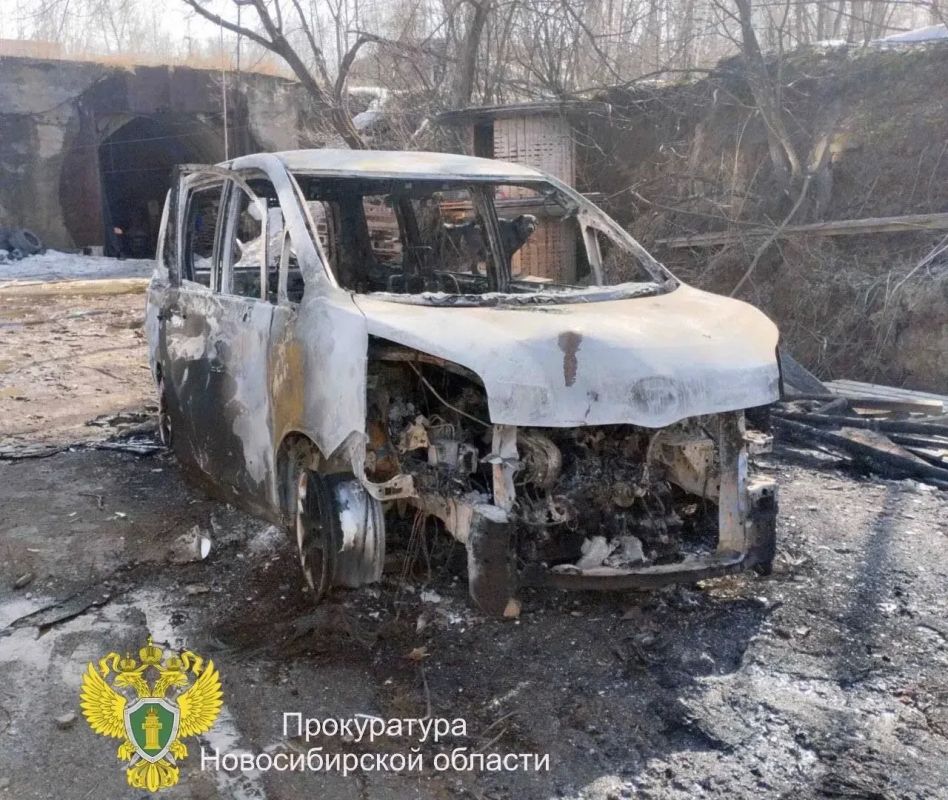 Обиделся — спалил. 53-летний мужчина, крепко выпив, решил, что лучший ответ на обиду с супругой — поджечь её «Тойоту Вокси» в Новосибирской области