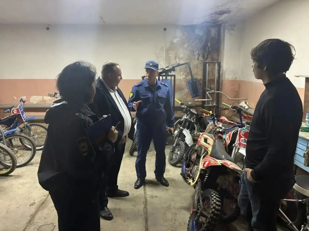 Прокурор Кировского района г. Новосибирска провел рабочую встречу, посвященную вопросам социализации и организации досуга несовершеннолетних, состоящих на профилактическом учете Прокурор Кировского района г. Новосибирска провел рабочую встречу, посвященную вопросам социализации и организации досуга несовершеннолетних, состоящих на профилактическом учете