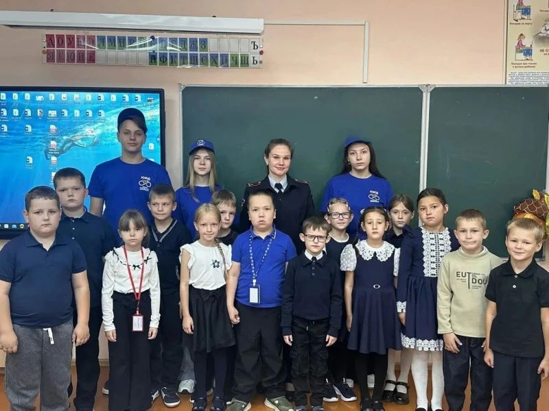 В Новосибирской области сотрудники Госавтоинспекции совместно с отрядом ЮИД провели профилактическую акцию В Новосибирской области сотрудники Госавтоинспекции совместно с отрядом ЮИД провели профилактическую акцию
