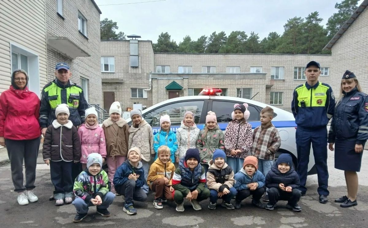 Безопасность на дорогах — с самого детства: в рамках месячника безопасности в Центре развития ребенка №16 «Белочка» прошла важная и познавательная встреча Безопасность на дорогах — с самого детства: в рамках месячника безопасности в Центре развития ребенка №16 «Белочка» прошла важная и познавательная встреча