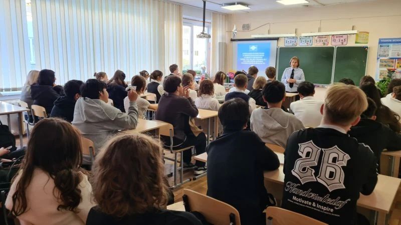 Сотрудники Управления по контролю за оборотом наркотиков ГУ МВД России по Новосибирской области проводят мероприятия в рамках общероссийской акции «Сообщи, где торгуют смертью» Сотрудники Управления по контролю за оборотом наркотиков ГУ МВД России по Новосибирской области проводят мероприятия в рамках общероссийской акции «Сообщи, где торгуют смертью»