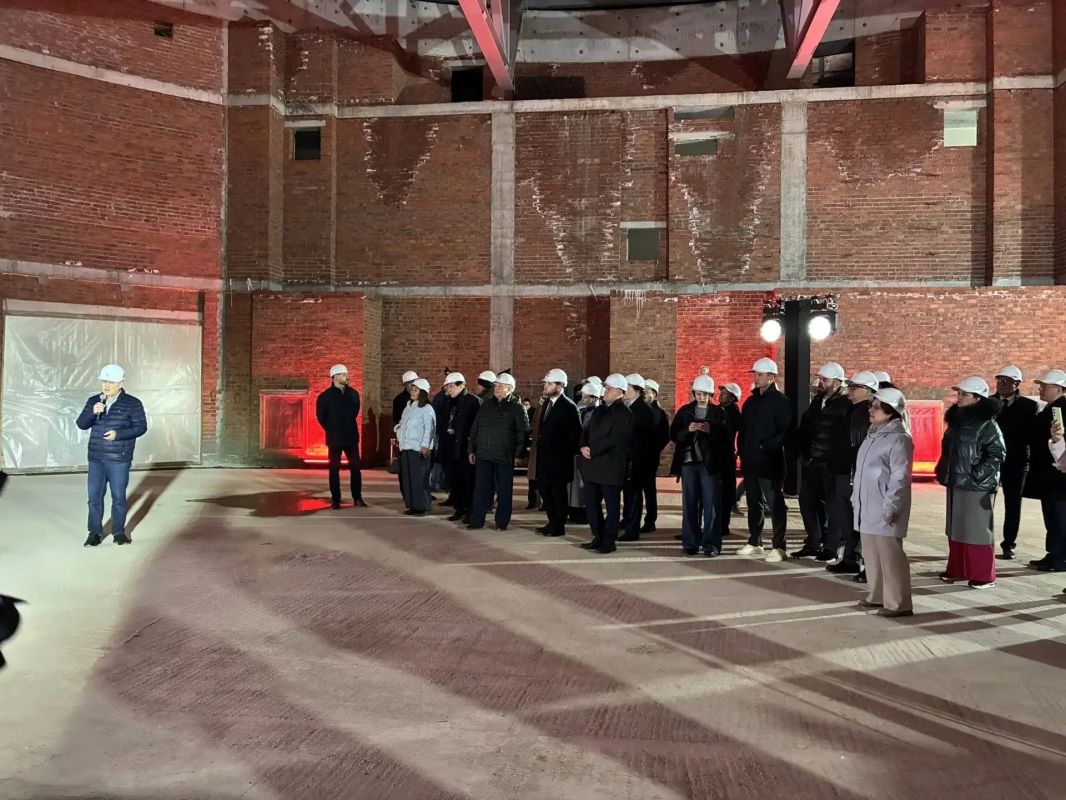 В Академгородке презентовали будущий студийный комплекс «Медиапарк Сибирь» В Академгородке презентовали будущий студийный комплекс «Медиапарк Сибирь»