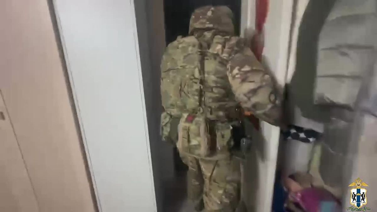 В Новосибирске полицейскими задержана руководитель муниципального учреждения