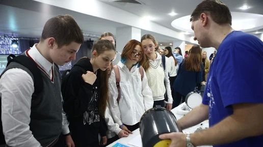 На увлекательный фестиваль «Наука 0+» позвал новосибирцев мэр Кудрявцев