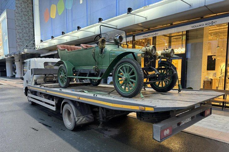 Лимузин Руссо-Балт образца 1912 года выпуска восстановили по оригинальным образцам в Новосибирске