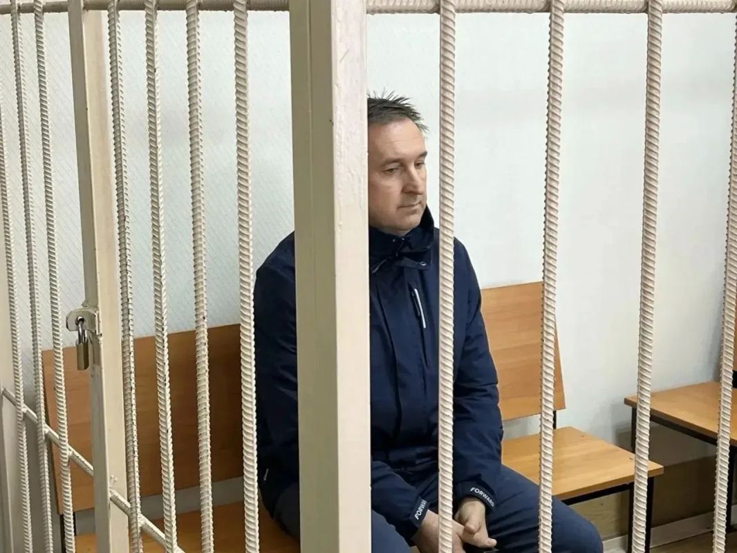 Экс-главу Колыванского района отправили в СИЗО