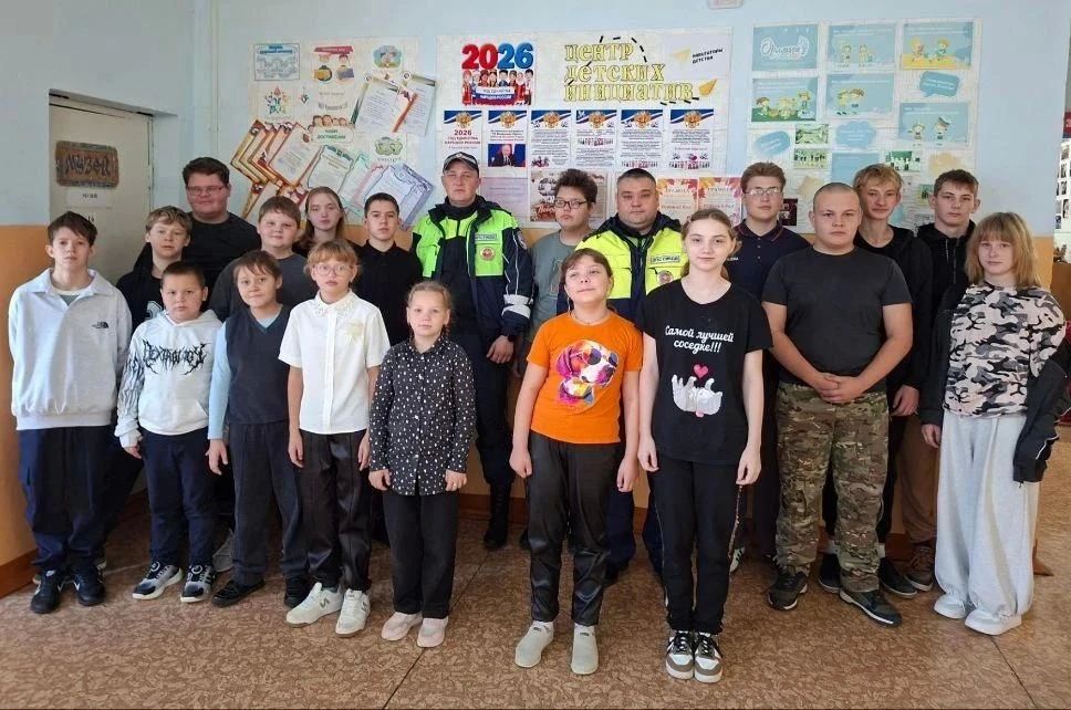 Сотрудники Госавтоинспекции Болотнинского района продолжают проводить профилактическую работу в образовательных организациях Сотрудники Госавтоинспекции Болотнинского района продолжают проводить профилактическую работу в образовательных организациях