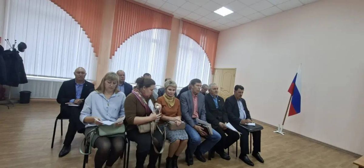 В Здвинском районе обсудили вопросы безопасности дорожного движения В Здвинском районе обсудили вопросы безопасности дорожного движения