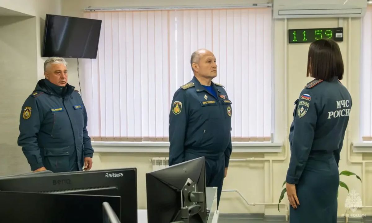 Александр Куренков проинспектировал условия несения службы в подразделениях МЧС России в Новосибирской области Александр Куренков проинспектировал условия несения службы в подразделениях МЧС России в Новосибирской области