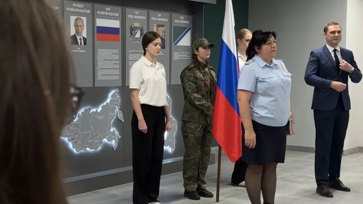 Одна ошибка на дороге может стоить жизни: школьникам напомнили о безопасности Одна ошибка на дороге может стоить жизни: школьникам напомнили о безопасности